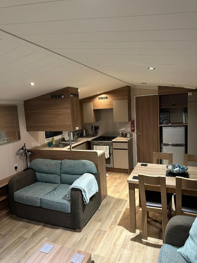 Вілла Luxurious 6 Berth Swift Bordeaux On Lyons Robin Hood Rhyl Meliden Екстер'єр фото